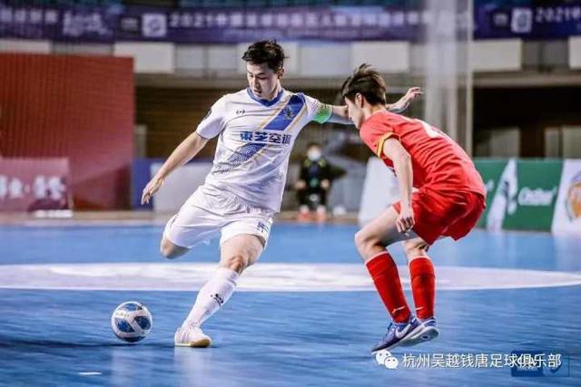 名记：森林狼不愿送走里德&戈贝尔 后者有持久内线防守威慑力